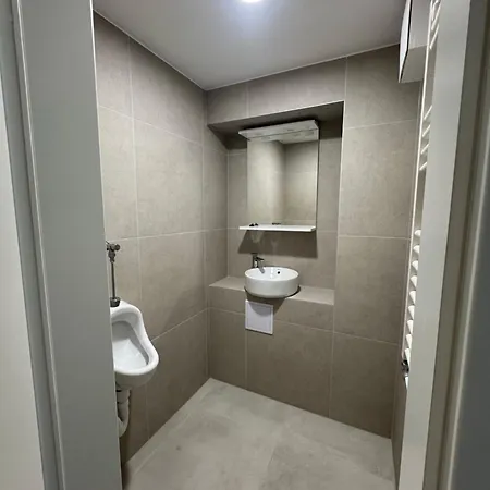 Apartmaji Vanja - 4 Sobno Gradac